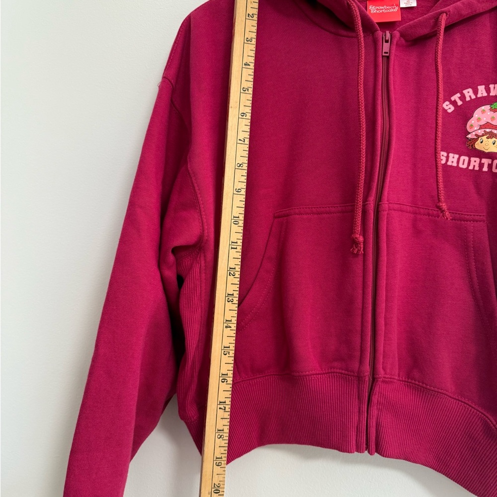 Strawberry Shortcake Red Zip-up Cropped Hoodie - Picture 4 of 7